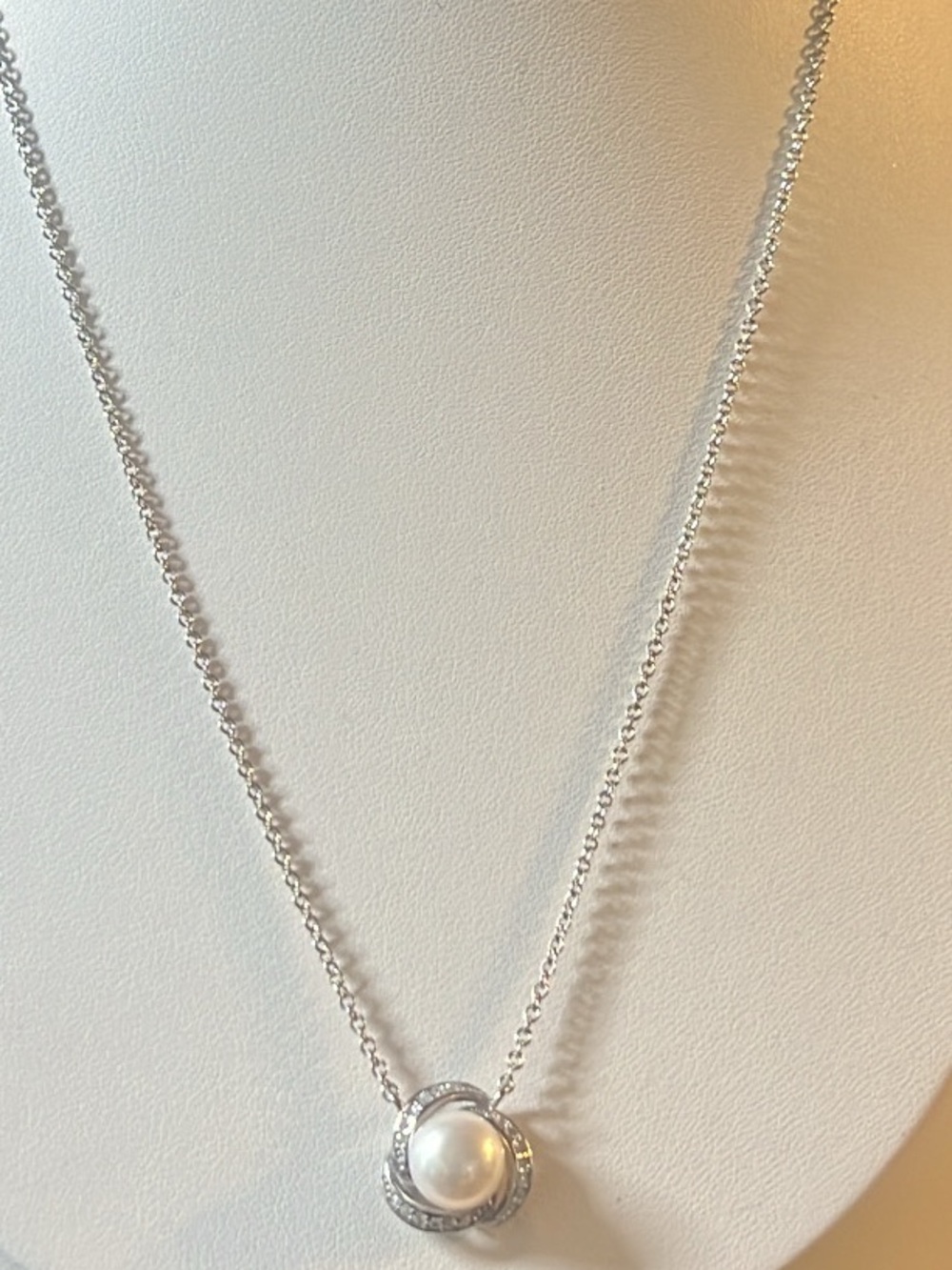 925 Sterling Silver Pearl Pendant Necklace - White